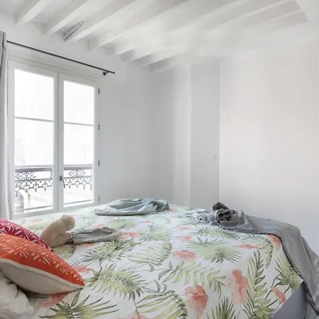 Апартаменты Centre Montorgueuil - Sunny And Stylish Flat *